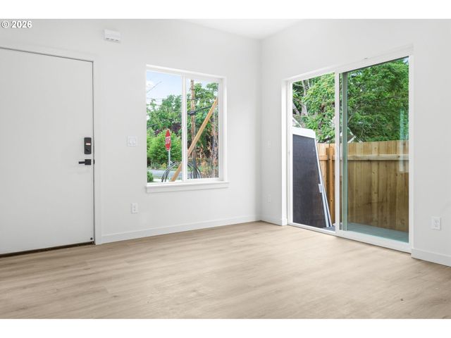 4690 N Congress Ave, Portland, OR 97217