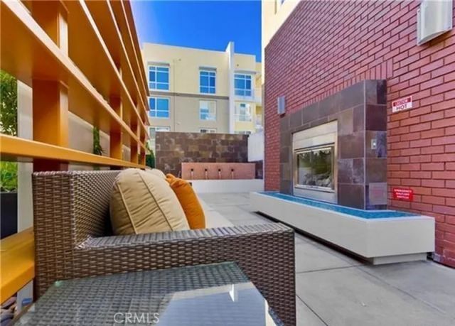 21301 Erwin 326, Woodland Hills, CA 91367