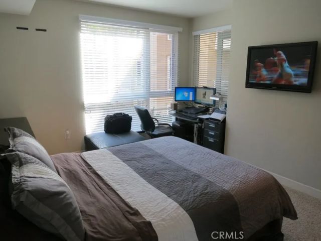 21301 Erwin 326, Woodland Hills, CA 91367