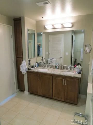 21301 Erwin 326, Woodland Hills, CA 91367