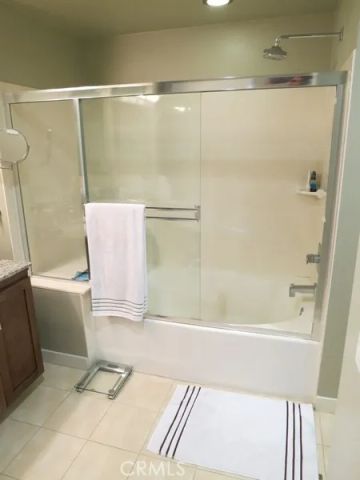 21301 Erwin 326, Woodland Hills, CA 91367