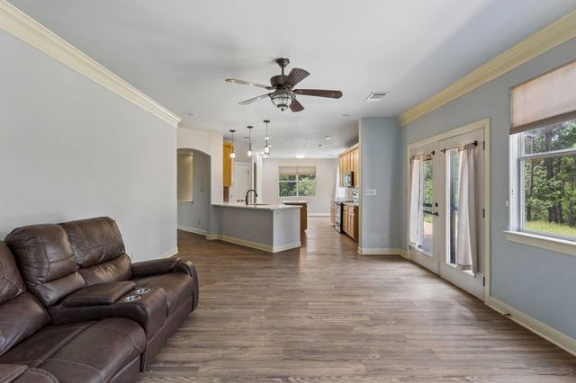 138 Papawai DR, Bastrop, TX 78602