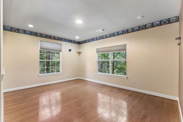 138 Papawai DR, Bastrop, TX 78602