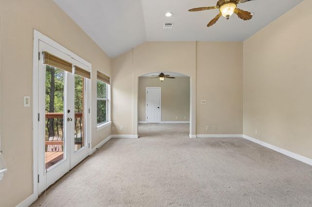 138 Papawai DR, Bastrop, TX 78602
