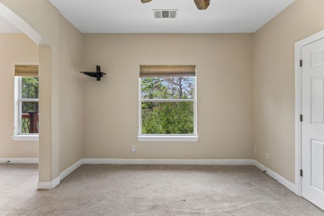 138 Papawai DR, Bastrop, TX 78602