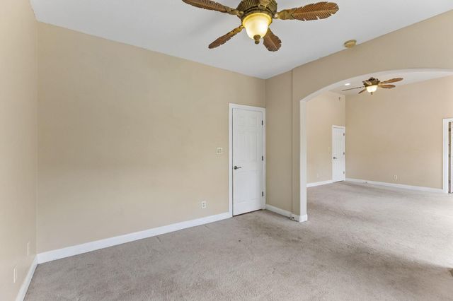 138 Papawai DR, Bastrop, TX 78602
