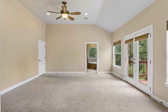 138 Papawai DR, Bastrop, TX 78602