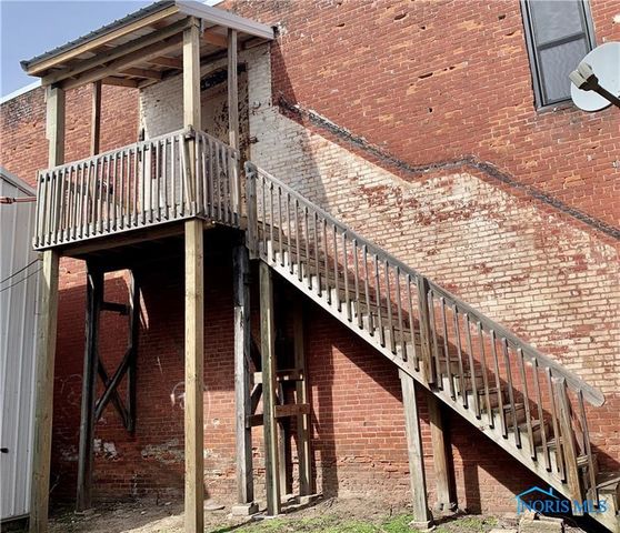 123 N Michigan Avenue, Edgerton, OH 43517