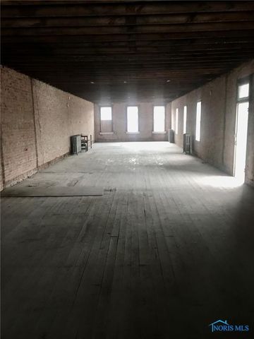 123 N Michigan Avenue, Edgerton, OH 43517