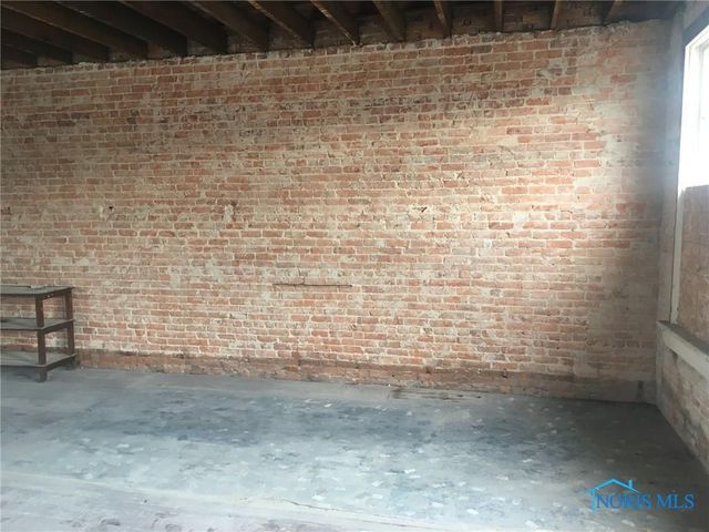 123 N Michigan Avenue, Edgerton, OH 43517