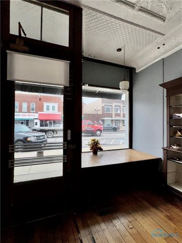 123 N Michigan Avenue, Edgerton, OH 43517