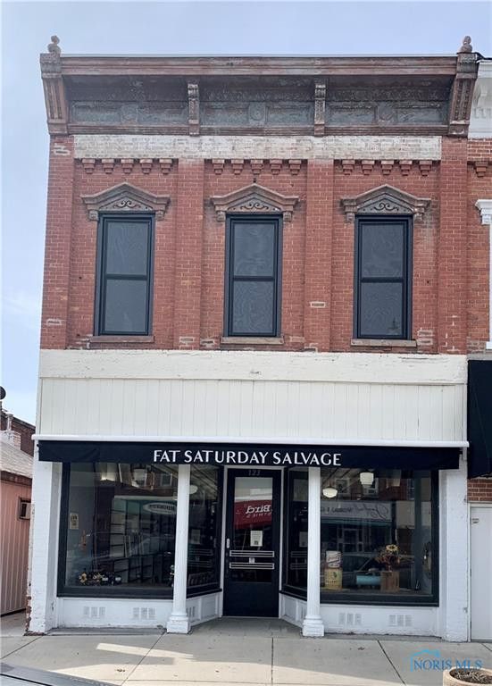 123 N Michigan Avenue, Edgerton, OH 43517