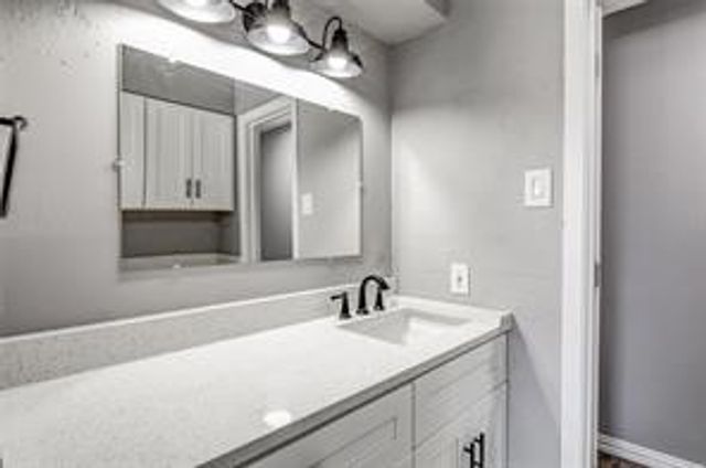 331 Merribrook Trail, Duncanville, TX 75116