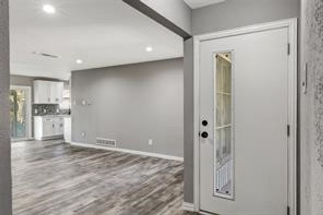 331 Merribrook Trail, Duncanville, TX 75116