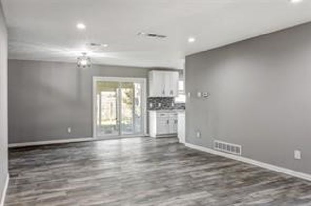 331 Merribrook Trail, Duncanville, TX 75116
