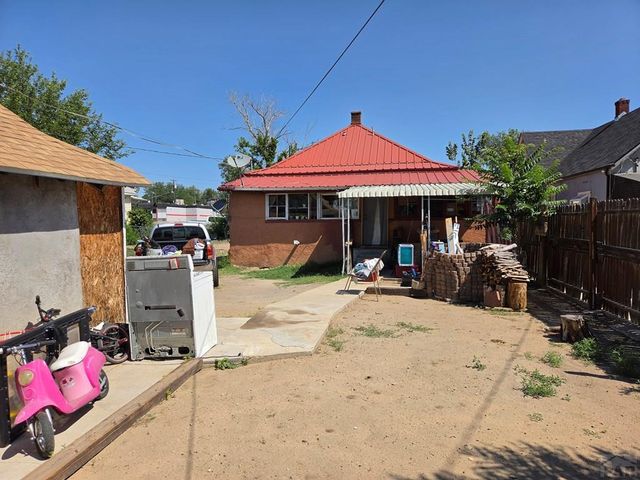 1430 E 8th St, Pueblo, CO 81001
