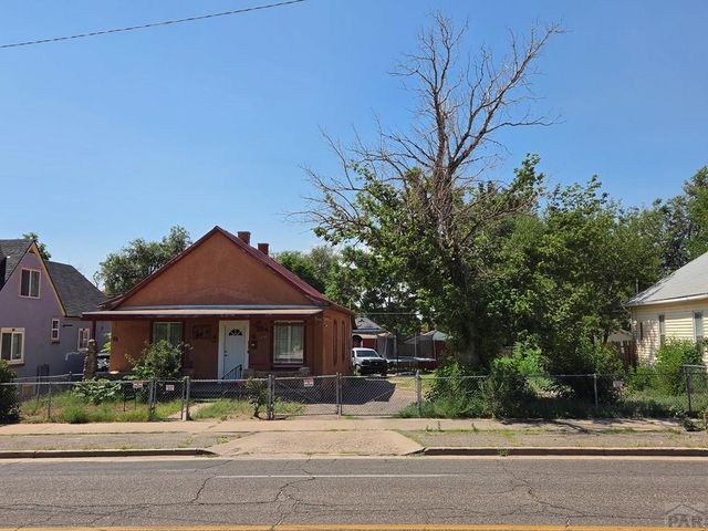 1430 E 8th St, Pueblo, CO 81001