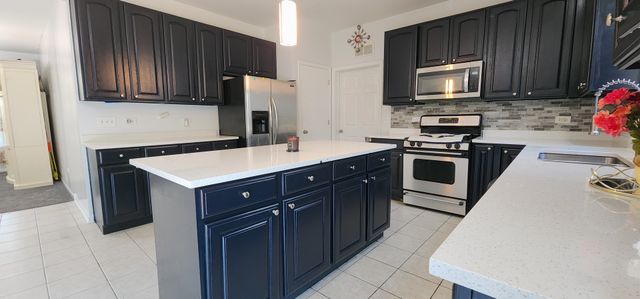 4 Claridge Court, Bolingbrook, IL 60440