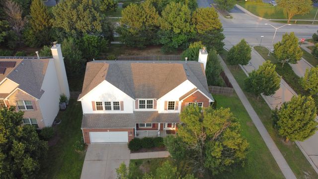 4 Claridge Court, Bolingbrook, IL 60440