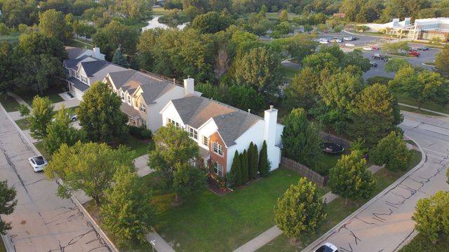 4 Claridge Court, Bolingbrook, IL 60440