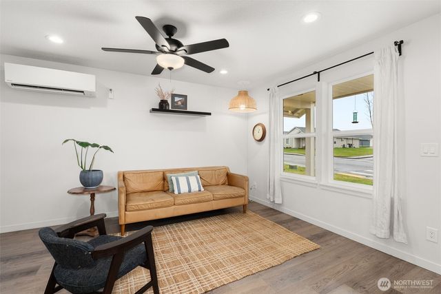 412 Herren Avenue, Winlock, WA 98596