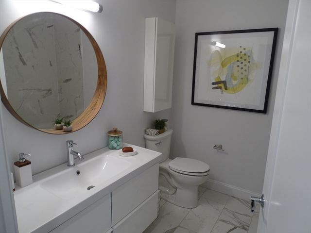 61 Washington 1, Weymouth, MA 02188