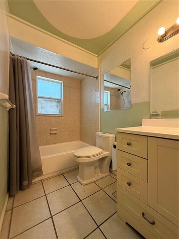 600 6TH AVENUE SE, Largo, FL 33771