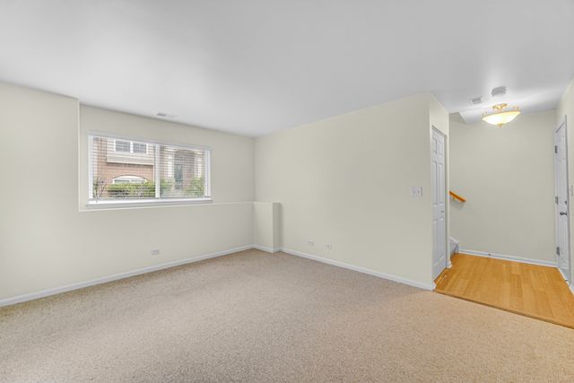 1114 N CLAREMONT Drive, Palatine, IL 60074