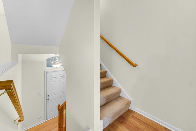 1114 N CLAREMONT Drive, Palatine, IL 60074