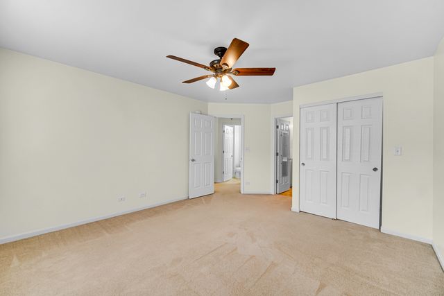 1114 N CLAREMONT Drive, Palatine, IL 60074