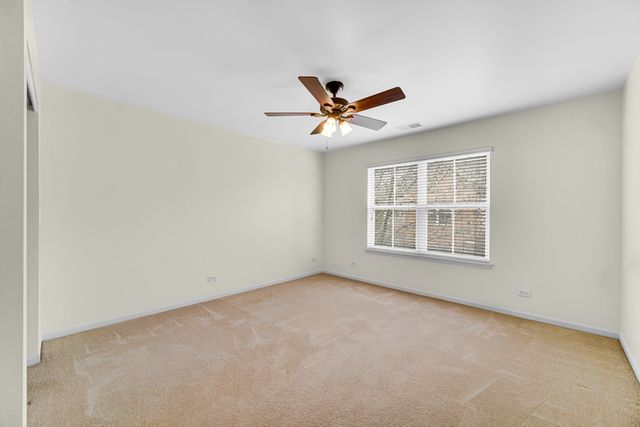 1114 N CLAREMONT Drive, Palatine, IL 60074