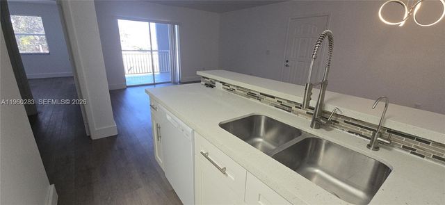 8540 SW 212th St 207, Cutler Bay, FL 33189