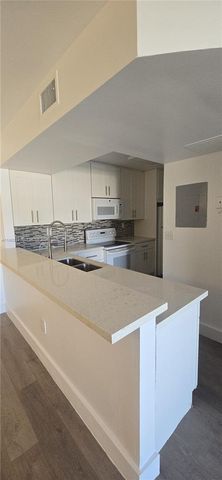 8540 SW 212th St 207, Cutler Bay, FL 33189