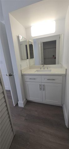 8540 SW 212th St 207, Cutler Bay, FL 33189