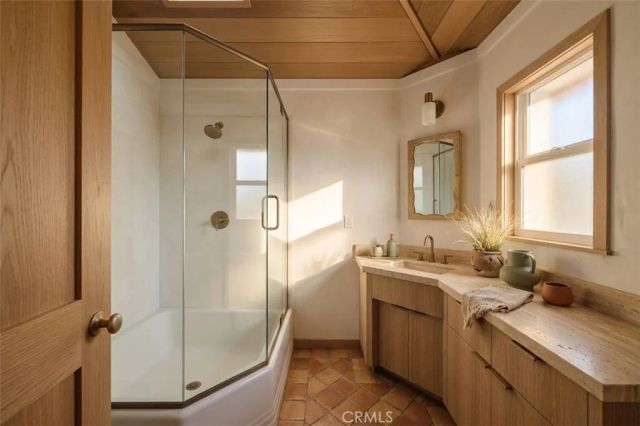 2 Chuckwagon, Rolling Hills, CA 90274