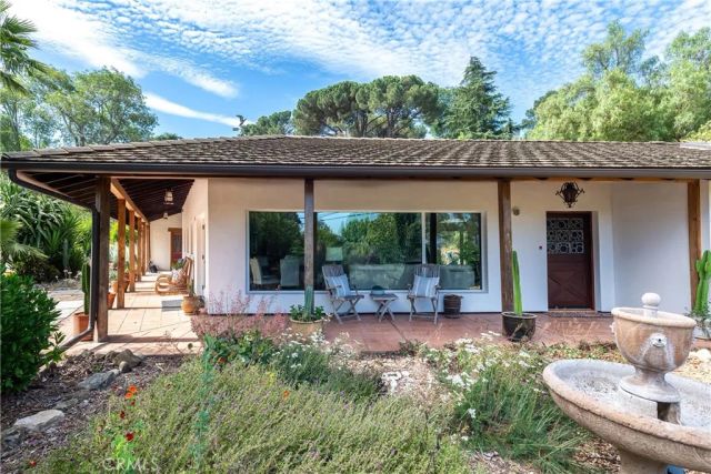 2 Chuckwagon, Rolling Hills, CA 90274