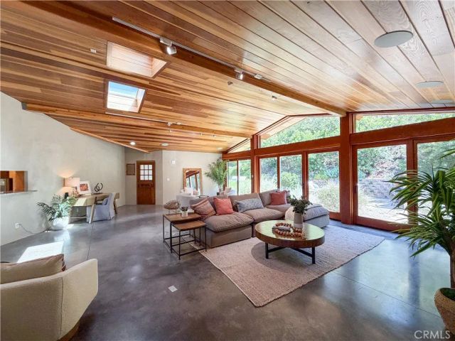 2 Chuckwagon, Rolling Hills, CA 90274