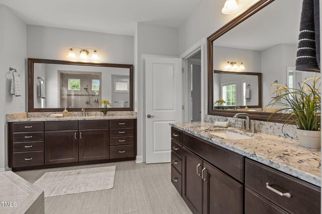 440 Creekhurst Place, Cary, NC 27519