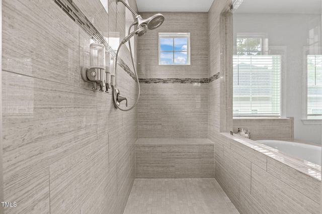 440 Creekhurst Place, Cary, NC 27519