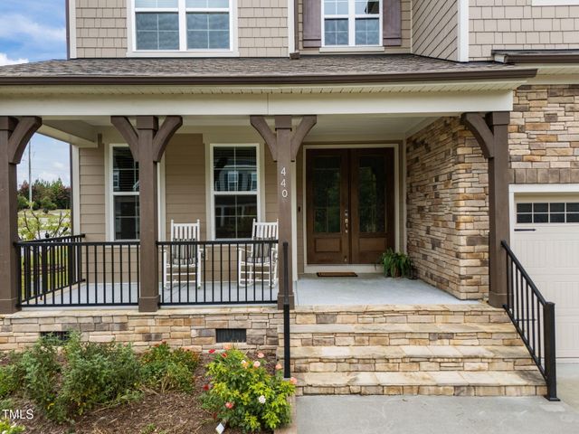 440 Creekhurst Place, Cary, NC 27519