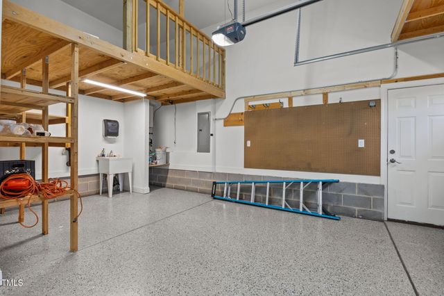 440 Creekhurst Place, Cary, NC 27519