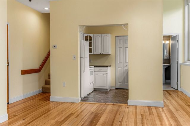 160 Salem Street 201, Haverhill, MA 01835