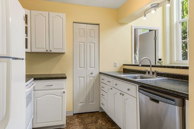 160 Salem Street 201, Haverhill, MA 01835