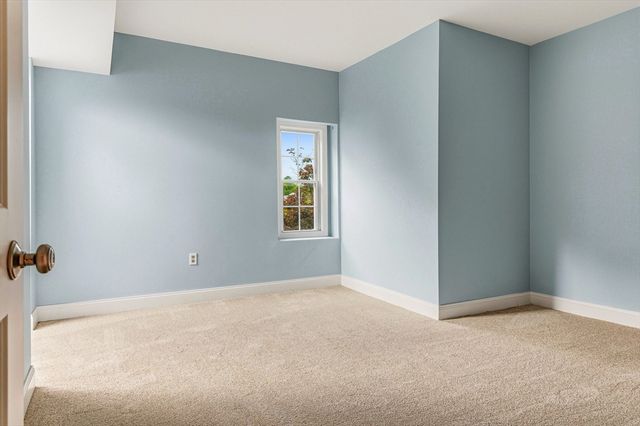 160 Salem Street 201, Haverhill, MA 01835
