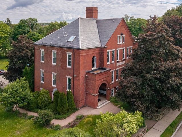 160 Salem Street 201, Haverhill, MA 01835