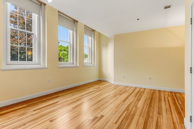 160 Salem Street 201, Haverhill, MA 01835