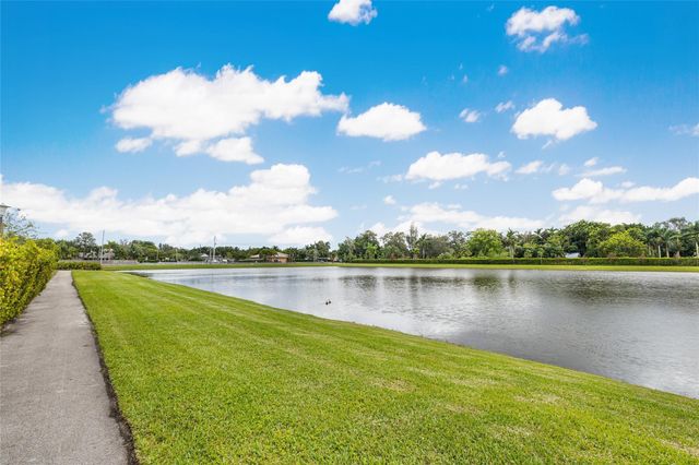 4690 Santa Cruz Way 000, Davie, FL 33314