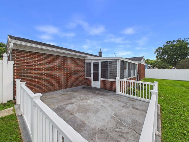 224 Nedra Dr, Barboursville, WV 25504