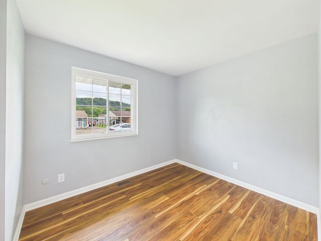 224 Nedra Dr, Barboursville, WV 25504