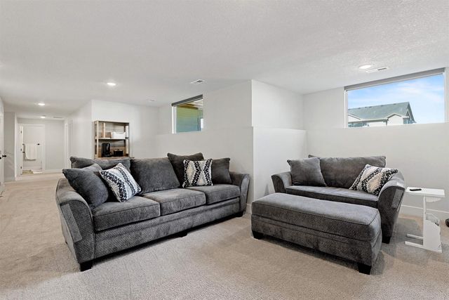 5437 N Saint Paul Ct, Wichita, KS 67204